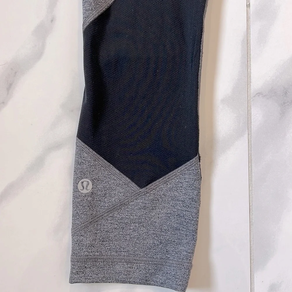 Lululemon Athletica Pace Rival Crop Heathered Black/ Gray Slate Leggings Size 2